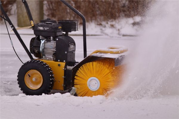 TEXAS Kehrmaschine Benzin mit Schneeschild Schneefräse Handy Sweep 650TG 212ccm 